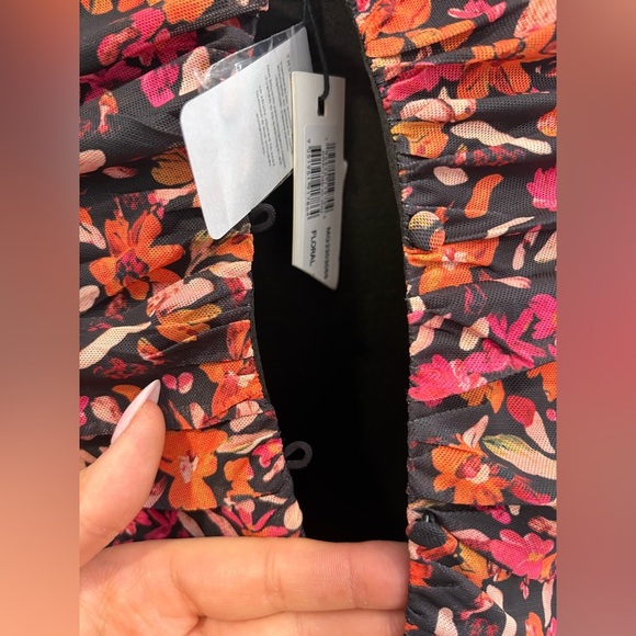 NWT- MINKPINK SORRENTO MESH MINI DRESS - Picture 9 of 13